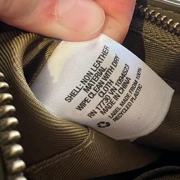 Green Woven Weaved Square Small Vegan Leather Crossbody Bag - Picture 9 of 16